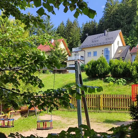 ホームステイ Skalka